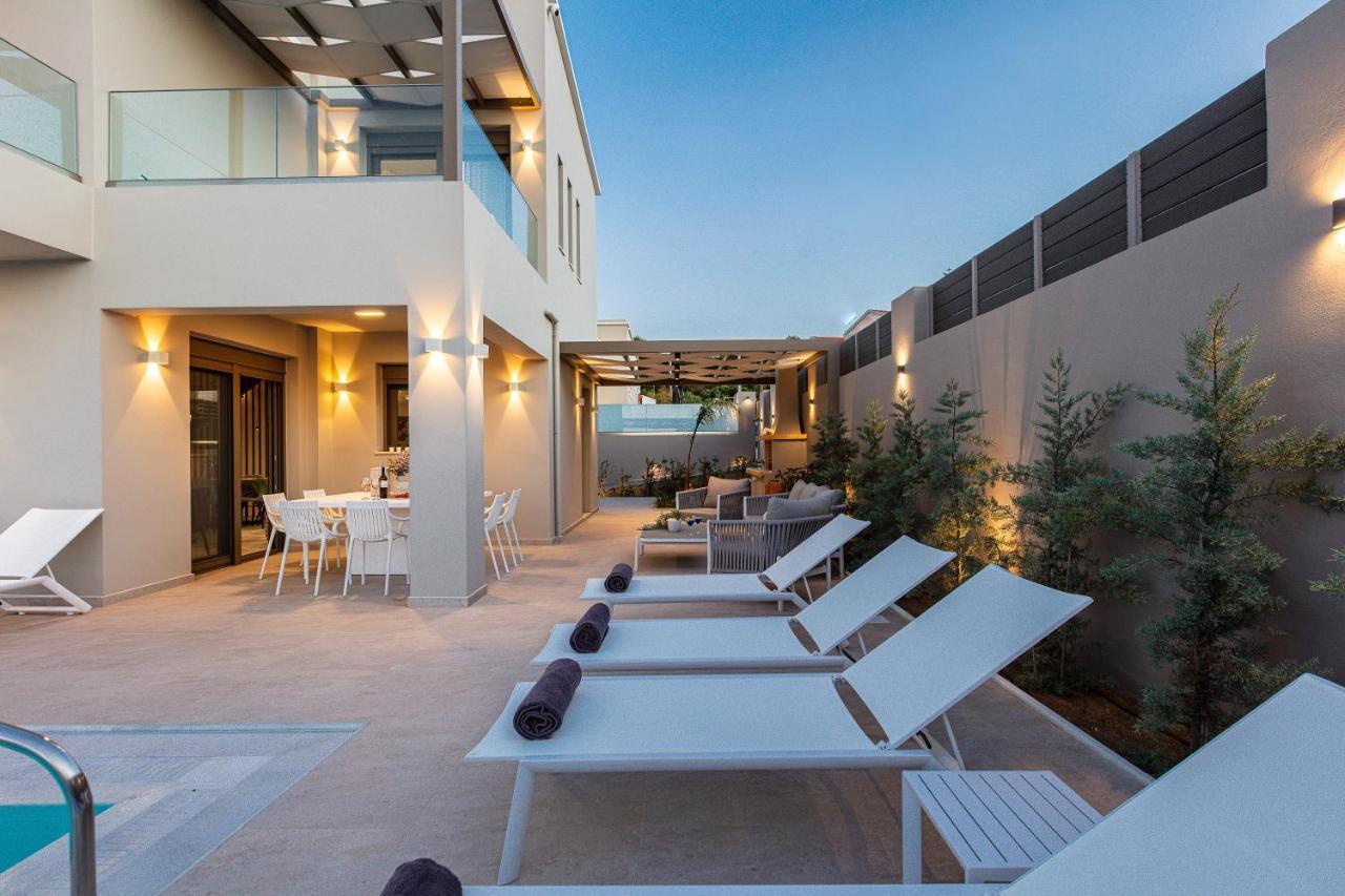 Lagoon Seaside Villa, Sumptuous Retreat,By Thinkvilla Pánormos المظهر الخارجي الصورة